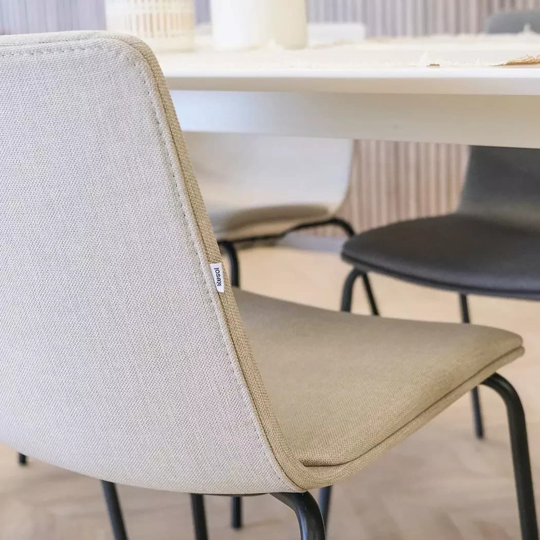 exterior oficina PMC Grup muebles mobles oficina