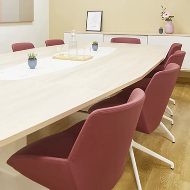 sala de reuniones PMC Grup muebles Oficina mobles